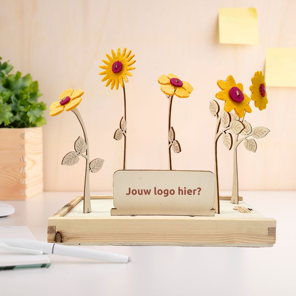 Happy Blooms 'Your logo' - geel